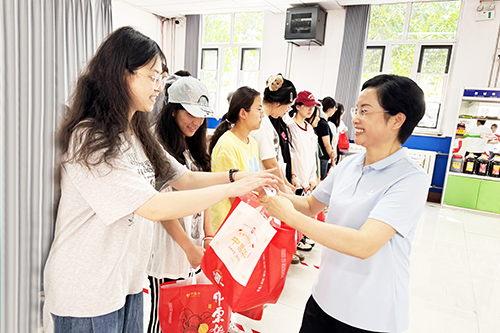 1 93c4a353426afac705133d67e760dcc-2.jpg